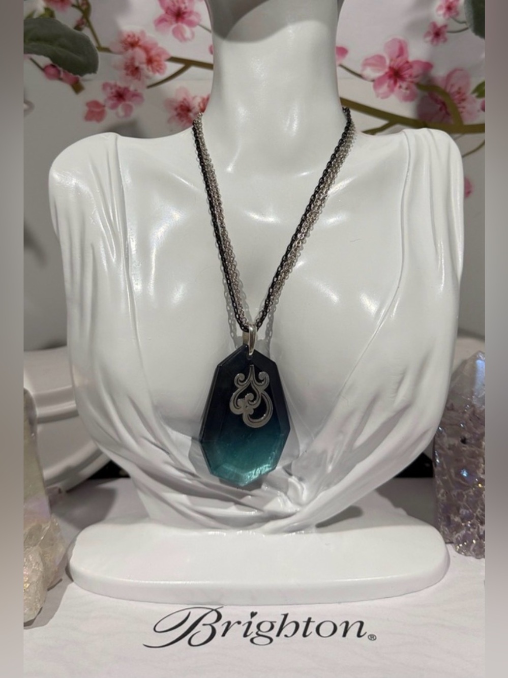 🆕🩵 RARE BRIGHTON ‘Shell Shimmer’ Teal Ombre Pendant Necklace!
